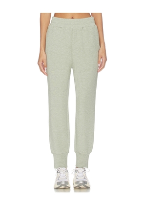 Varley The Slim Cuff 27.5 Pant in Sage. Size M. Also in S, XS, L.
