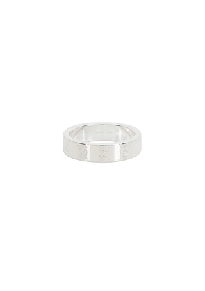 Gucci Signature Ring in Sterling Silver - Metallic Silver. Size 9 (also in ).