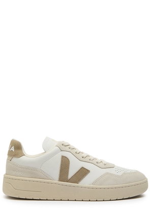 Veja V-90 Panelled Grained Leather Sneakers - White - 41 (IT41 / UK7)