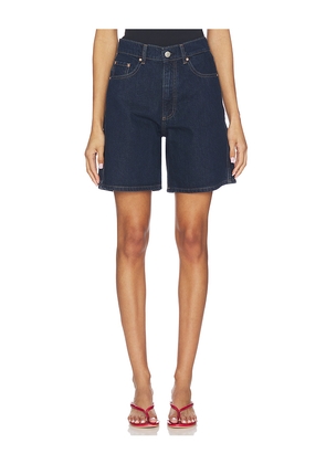 DL1961 Taylor High Rise Denim Shorts in Blue. Size 23. Also in 24, 25, 26, 27, 28, 29, 30, 32.