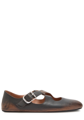 Alaïa Cross-over Leather Ballet Flats - Brown - 38 (IT38 / UK5)