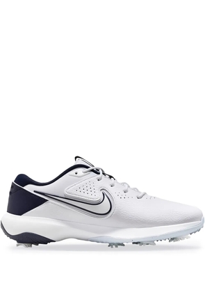 Nike Victory Pro 3 sneakers - White