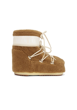 MOON BOOT Icon Low Fleece Boot in Brown. Size 39-41. Also in 36-38.
