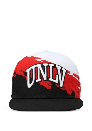 Mitchell & Ness NCAA Paintbrush Snapback cap - White