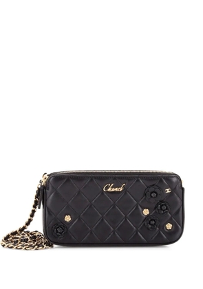 CHANEL Pre-Owned Camellia Charms Double Zip Clutch with Chain Quilted Lambskin crossbody bag - Black