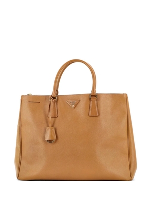 Prada Pre-Owned Double Zip Lux Saffiano Leather XL tote bag - Brown