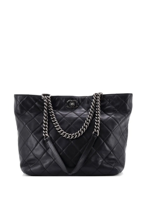 CHANEL Pre-Owned Shopping In Chains Tote Quilted Calfskin Large satchel - Black