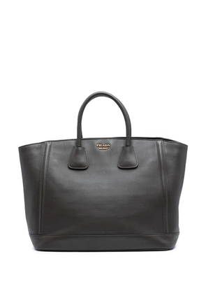 Prada Pre-Owned 2010-2025 Large City Calf Double Handle Shopping tote bag - Grey