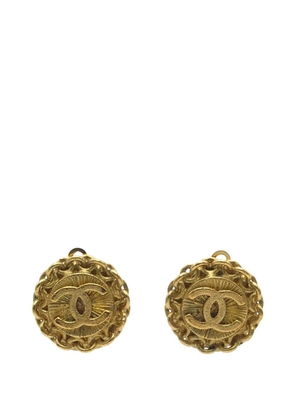 CHANEL Pre-Owned 1995 Gold Plated CC Chain Round Clip On Earrings costume earrings