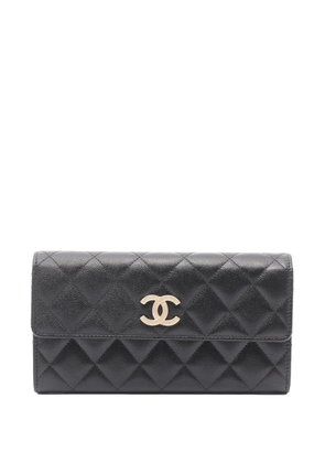 CHANEL Pre-Owned 2021-2026 Quilted Caviar Bifold Wallet long wallets - Black