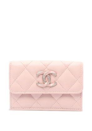 CHANEL Pre-Owned 2021 matelasse trifold wallet - Pink