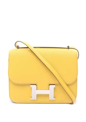 Hermès Pre-Owned 2023 mini Constance 3 silver hardware shoulder bag - Yellow