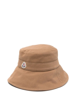 Moncler logo-patch bucket hat - Brown