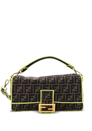 Fendi Pre-Owned Baguette NM Bag Zucca Canvas Large shoulder bag - Yellow