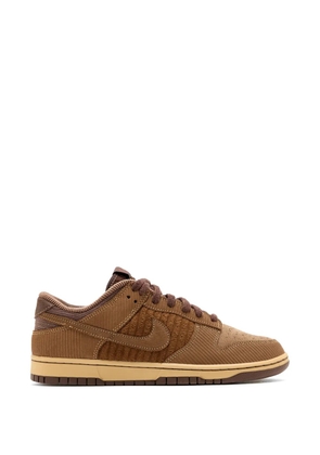 Nike Dunk Low Retro Premium corduroy logo sneakers - Brown