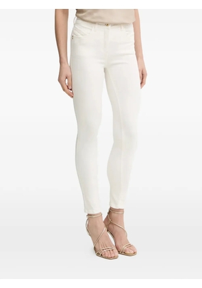 Patrizia Pepe logo-appliqued jeans - White