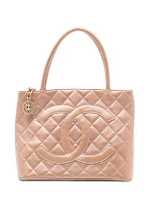 CHANEL Pre-Owned 2002-2003 Lambskin Medallion tote bag - Brown