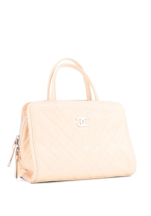 CHANEL Pre-Owned Zip Around Satchel Quilted Calfskin Medium handbag - Neutrals