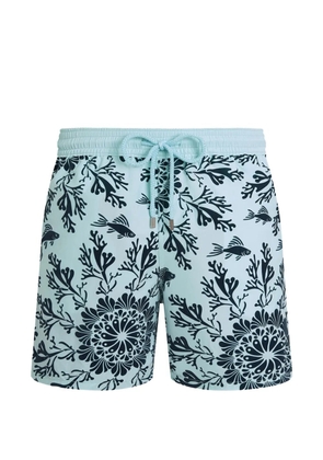 Vilebrequin drawstring print swim shorts - Blue