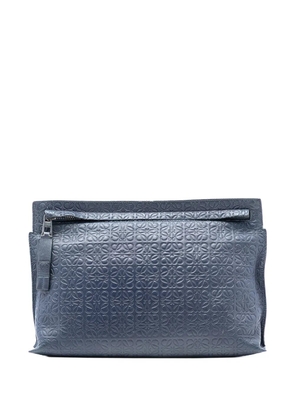 Loewe Pre-Owned 2015 Embossed Anagram Leather Repeat T clutch bag - Blue