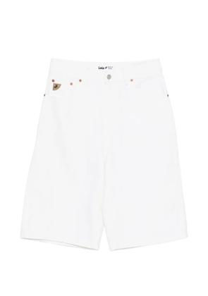 LOIS JEANS Camille logo patch shorts - White