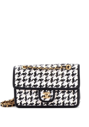 CHANEL Pre-Owned Classic Single Flap Bag Woven Lambskin and Viscose Small shoulder bag - Black