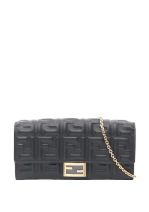 Fendi Pre-Owned 2000-2010 Zucca Embossed Nappa Baguette Continental Wallet With Chain crossbody bag - Black