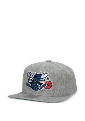 Mitchell & Ness Charlotte Hornets team snapback cap - Grey