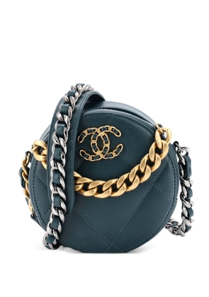 CHANEL Pre-Owned 19 Round with Chain Quilted Leather clutch bag - Green