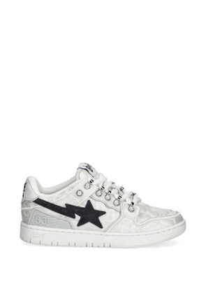 A BATHING APE® star-embellishment sneakers - White