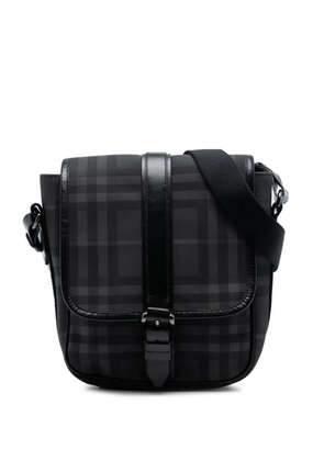Burberry Pre-Owned 2000-2017 Smoke Check Coated Canvas crossbody bag - Grey