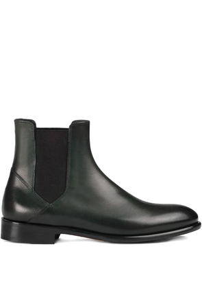 Doucal's elastic-panel leather boots - Black