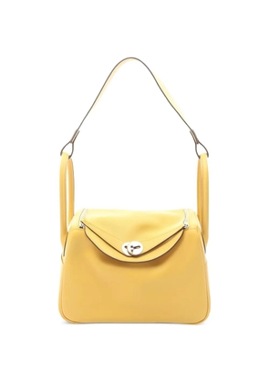 Hermès Pre-Owned 2023 26 Lindy shoulder bag - Yellow