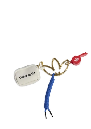 adidas logo-detail keyring - Neutrals