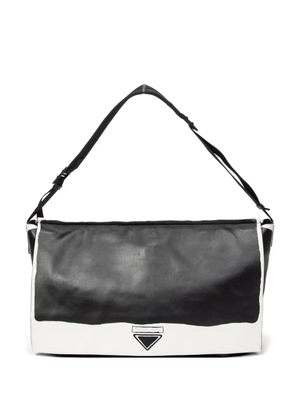 Prada Pre-Owned triangle-logo shoulder bag - Black
