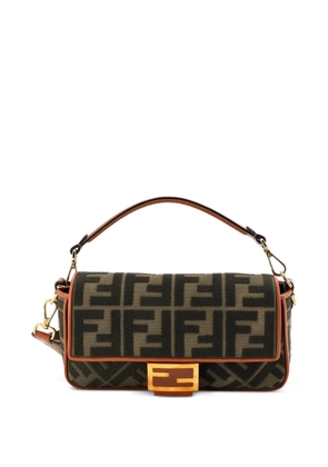 Fendi Pre-Owned Baguette NM Bag Zucca Embroidered Canvas Medium shoulder bag - Green