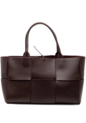 Bottega Veneta Pre-Owned 2012-2025 Medium Nappa Maxi Intrecciato Arco tote bag - Red