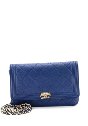 CHANEL Pre-Owned Boy Wallet on Chain Quilted Caviar crossbody bag - Blue
