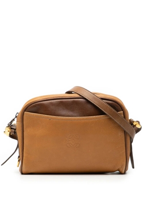 Loewe Pre-Owned 2000-2025 Leather Anagram crossbody bag - Brown