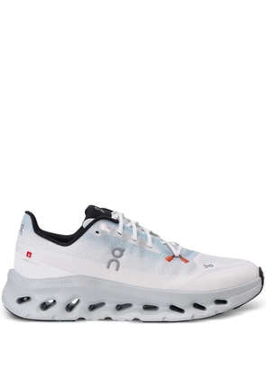 On Cloudtilt running shoes - White