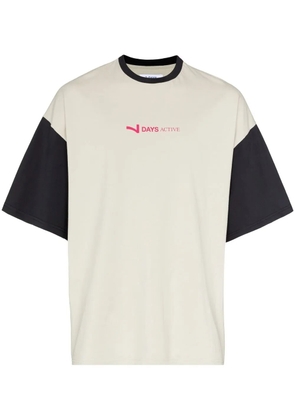 7 DAYS Active Joss panelled T-shirt - Grey