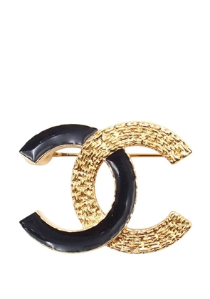 CHANEL Pre-Owned 2024 CC Gold Plated Enamel Brooch costume brooch - Black
