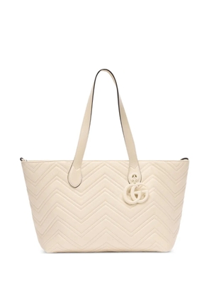 Gucci medium logo-pendant tote bag - Neutrals