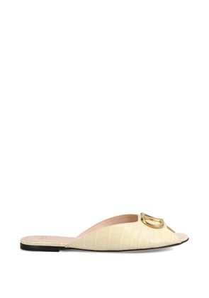 Valentino Garavani logo-detail sandals - Yellow
