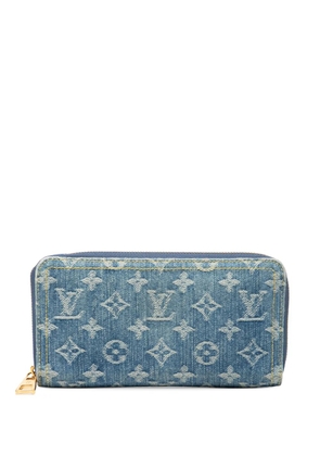 Louis Vuitton Pre-Owned 2021-2025 Monogram Denim Zippy Wallet long wallets - Blue