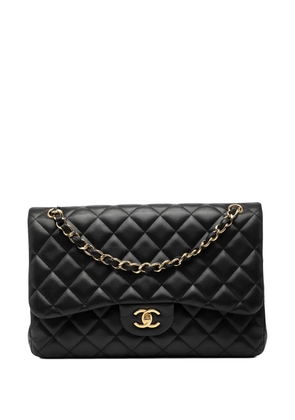 CHANEL Pre-Owned 2012-2013 Jumbo Classic Lambskin Double Flap shoulder bag - Black