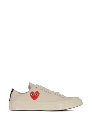 Comme Des Garçons Play x Converse Heart Chuck 70 sneakers - Neutrals