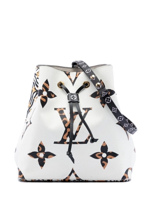 Louis Vuitton Pre-Owned 2019 Monogram Jungle Giant NeoNoe MM bucket bag - White