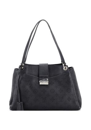 Louis Vuitton Pre-Owned Sevres Handbag Mahina Leather shoulder bag - Black