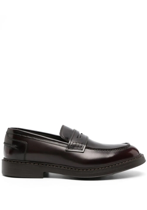 Doucal's high-shine leather loafers - Red
